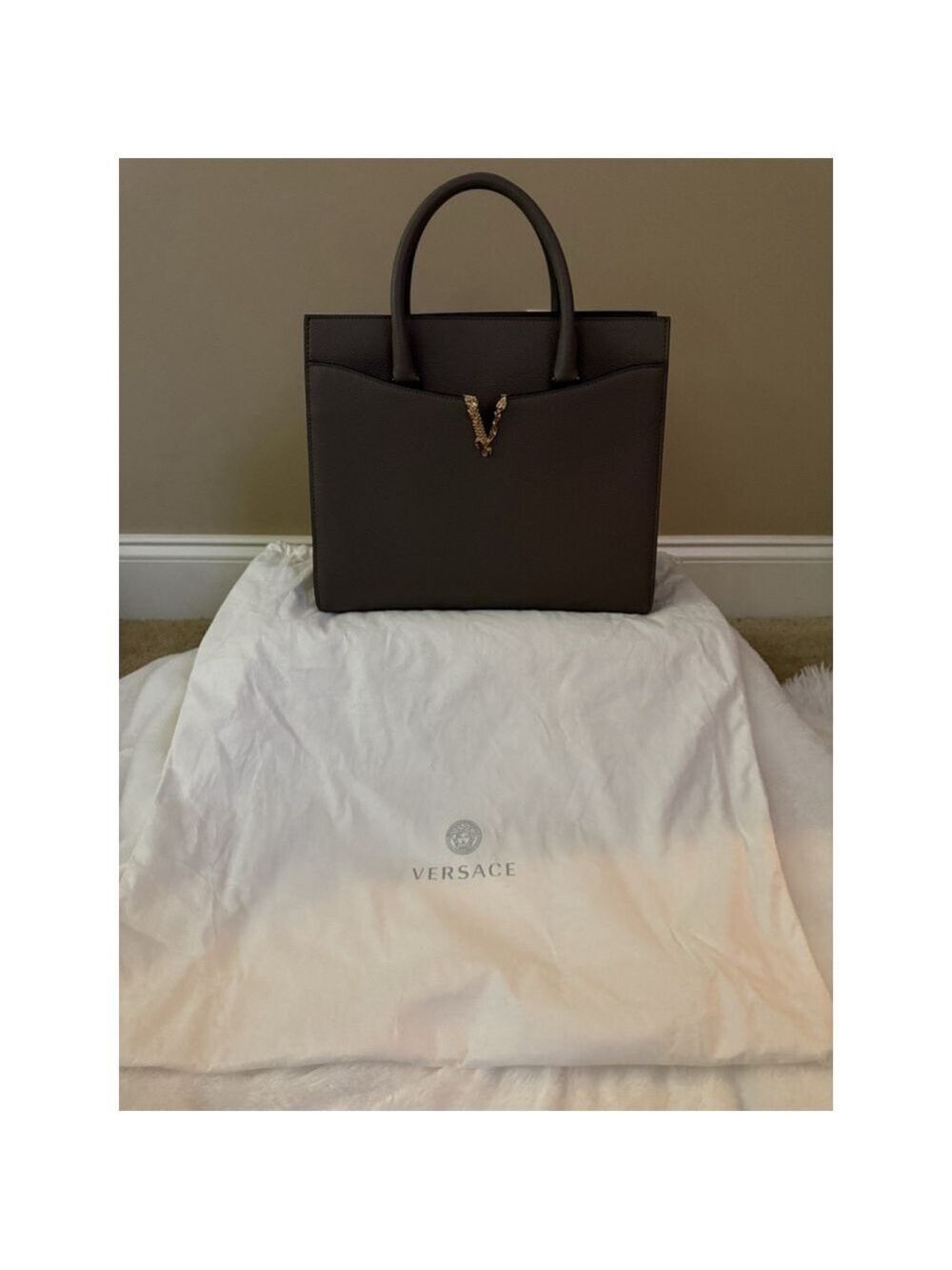 Versace Virtus Grainy Calf Leather Grey Large Top Handle Bag NWT $ 2100 Retail - Picture 9 of 10